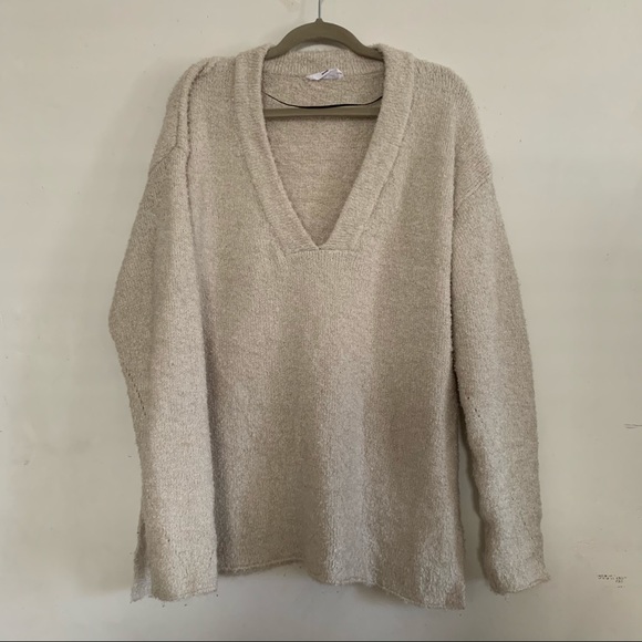 FASHIONNOVA Oversized Cream Sweater - Picture 2 of 5